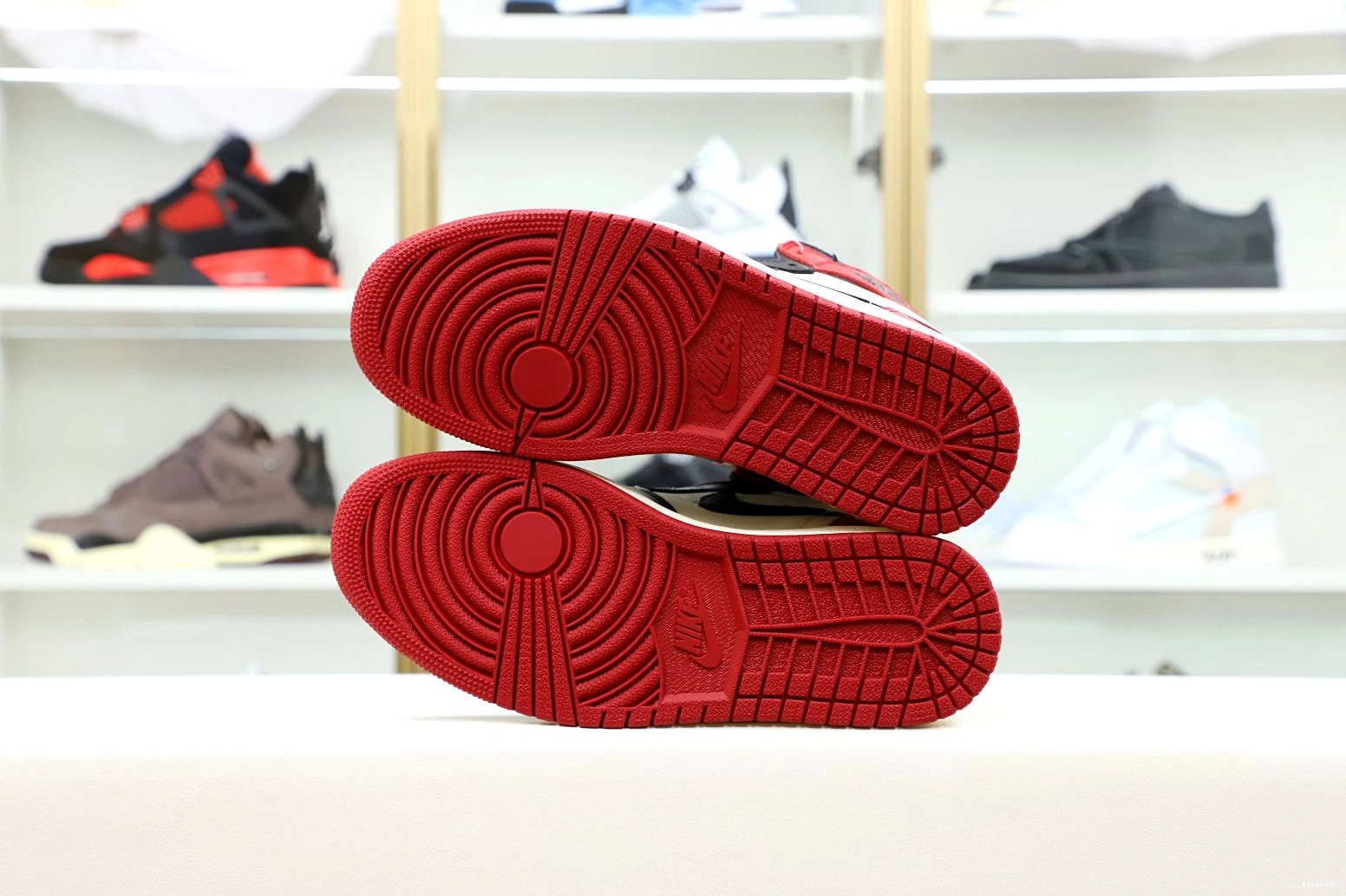 RETRO HIGH AIR JORDAN TOE' 'BRED OG 1 1008